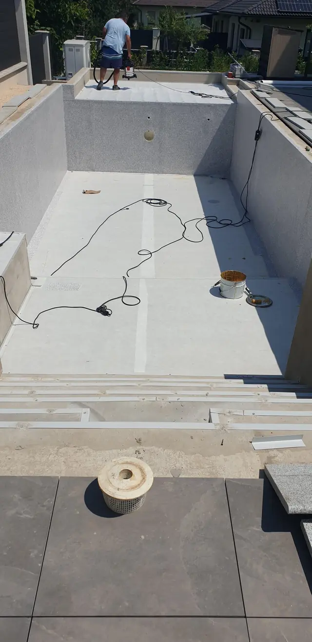 Medencefóliázás beltéri és kültéri medencéken, 3. kép