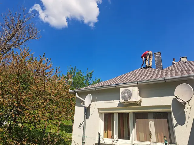 Palatető cseréje barna, 3D cserépmintás bitumenes lemezre, 4. kép
